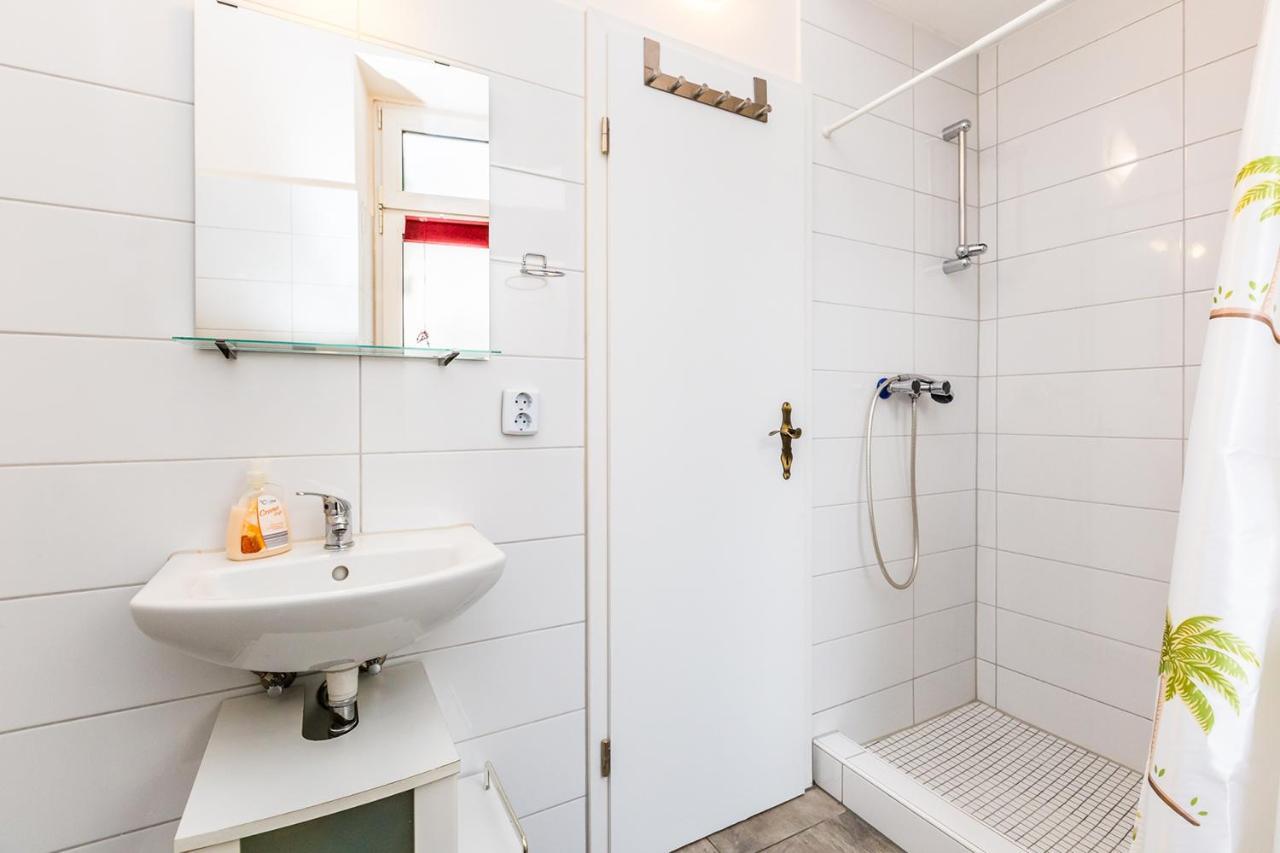 Cozy Apartments In Muelheim Кьолн Екстериор снимка