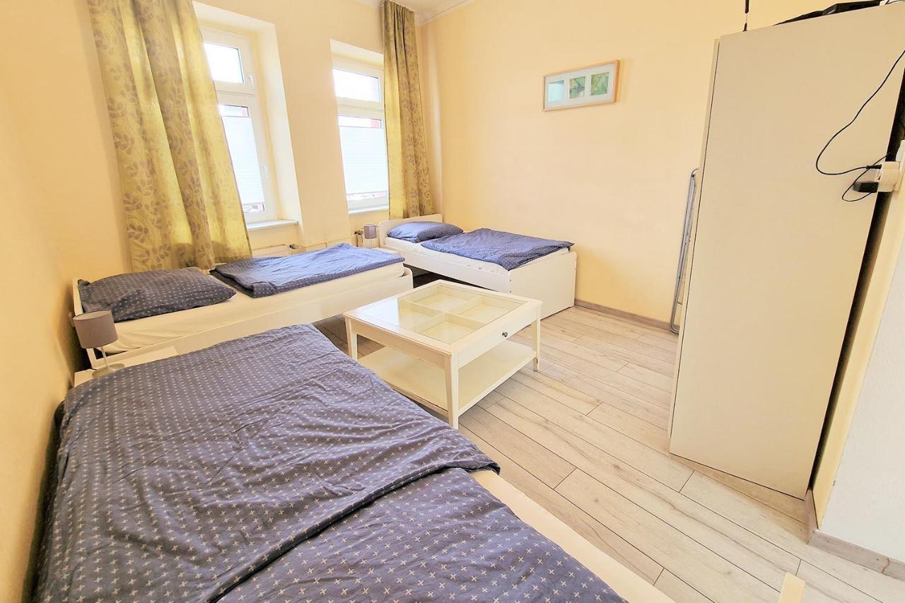 Cozy Apartments In Muelheim Кьолн Екстериор снимка