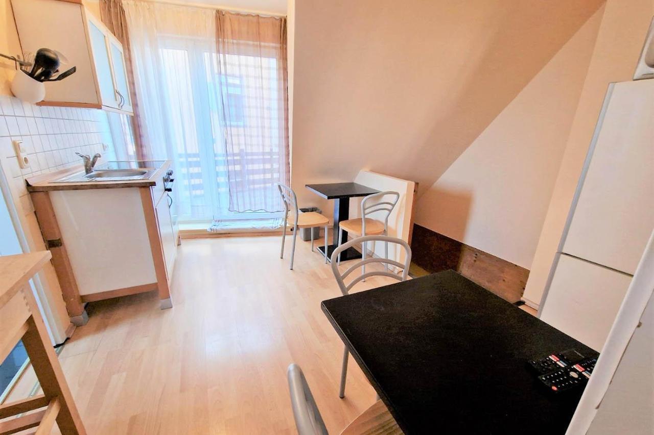 Cozy Apartments In Muelheim Кьолн Екстериор снимка