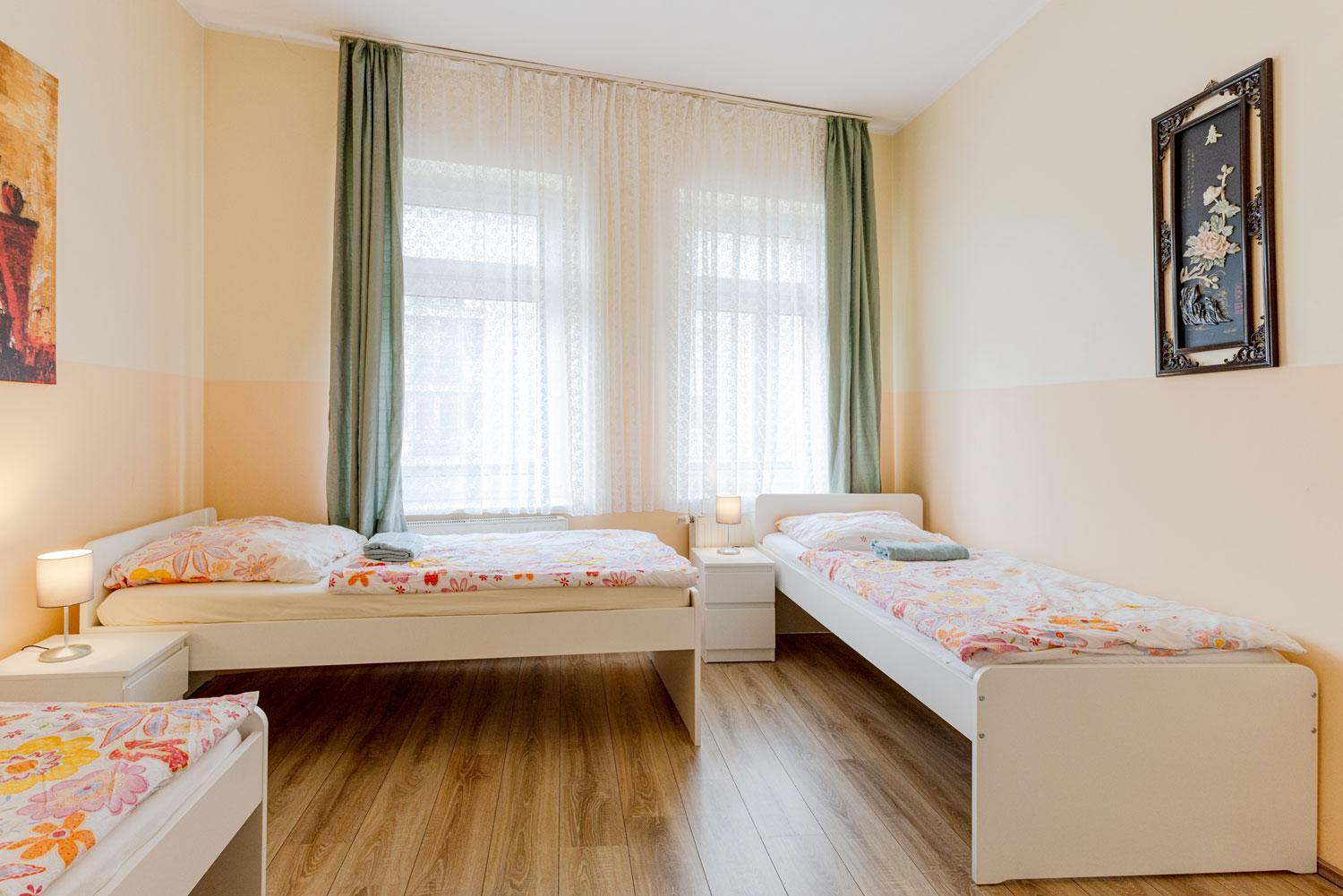 Cozy Apartments In Muelheim Кьолн Екстериор снимка